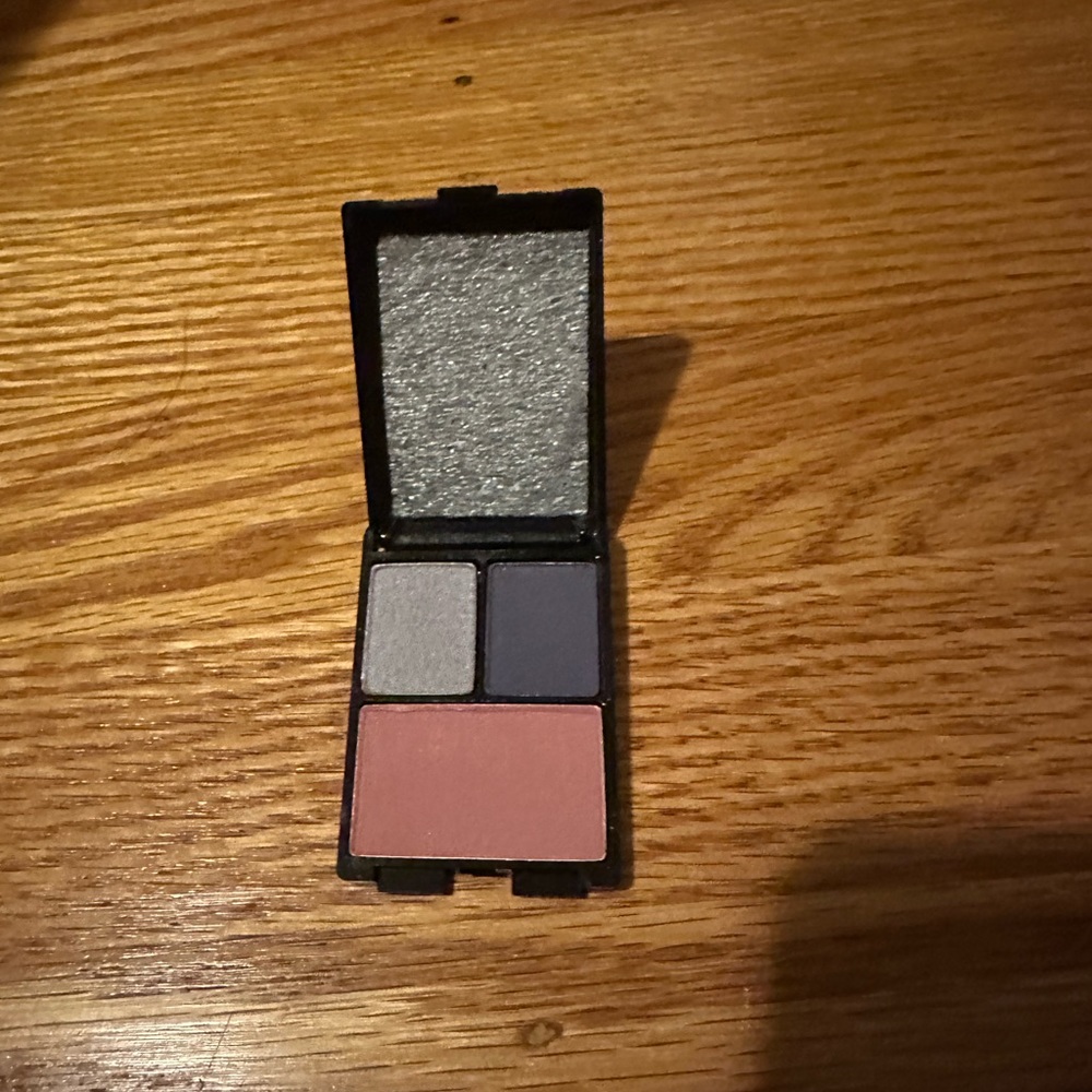 Lancôme eye shadow and blush combo